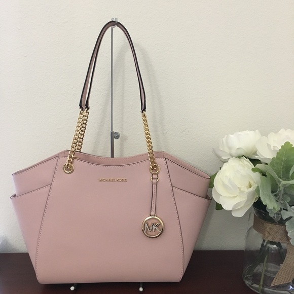 Michael Kors Handbags - Last one✨Michael kors LG chain shoulder tote bag